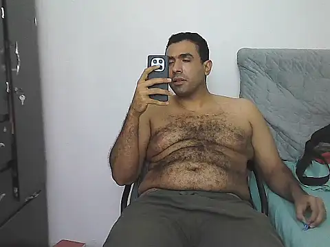 Snapshot of morenocabro10 chatting on 2, 3, 2026 morenocabro10 online show from 2, 3, 2026