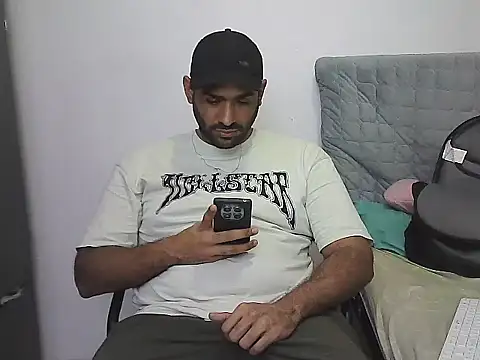 Snapshot of morenocabro10 chatting on 12, 2, 2026 morenocabro10 online show from 12, 2, 2026