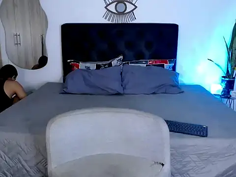 NoahDevil18 online show from 1, 10, 2025