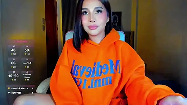 LauraLoove online show from 29, 7, 2026