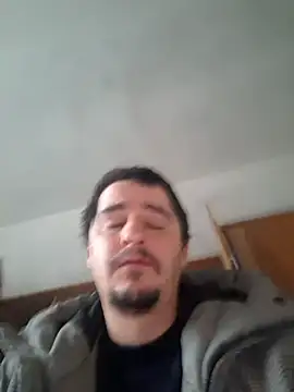 hugecock4u1990 online show from 12, 11, 2025