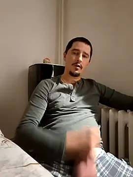 hugecock4u1990 online show from 25, 9, 2025