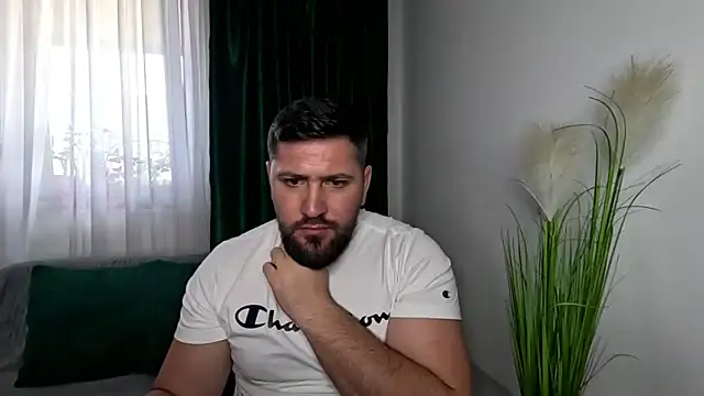 Gold Alpha Boy online show from 24, 4, 2026