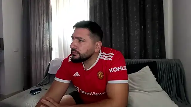 Gold Alpha Boy online show from 29, 9, 2025