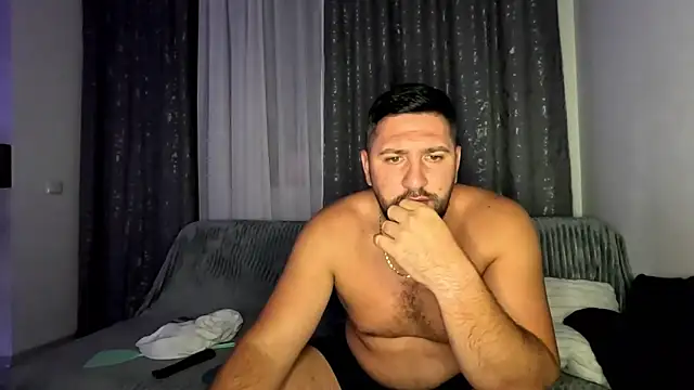 Gold Alpha Boy online show from 16, 9, 2025