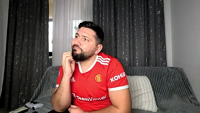 Gold Alpha Boy online show from 22, 11, 2025