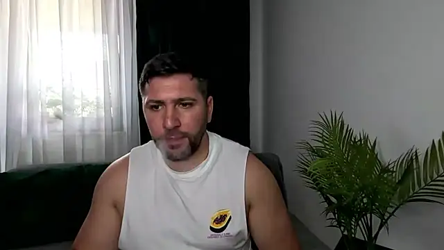 Gold Alpha Boy online show from 19, 5, 2026
