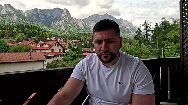 Gold Alpha Boy online show from 25, 5, 2026