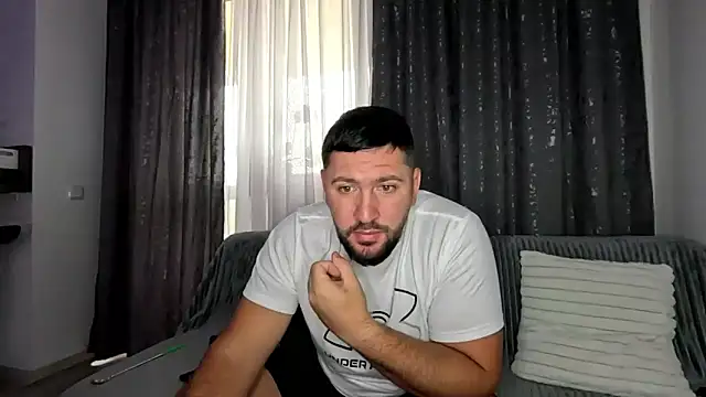 Gold Alpha Boy online show from 25, 9, 2025