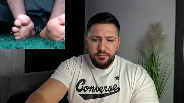 Gold Alpha Boy online show from 2, 2, 2026