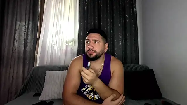 Gold Alpha Boy online show from 9, 10, 2025