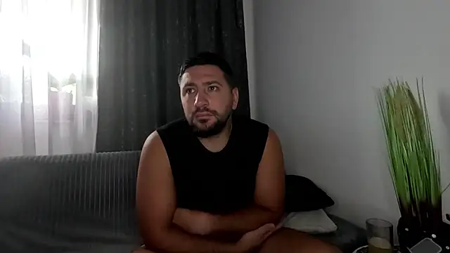 Gold Alpha Boy online show from 10, 9, 2025