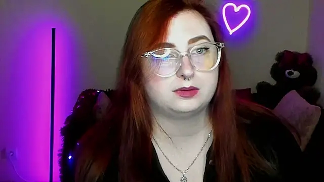 Alicia love00 online show from 14, 4, 2026