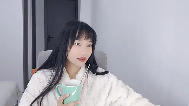 Snapshot of Lisa-3333 chatting on 22, 11, 2025 Lisa-3333 online show from 22, 11, 2025