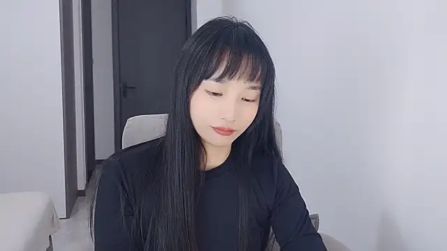 Snapshot of Lisa-3333 chatting on 1, 11, 2025 Lisa-3333 online show from 1, 11, 2025