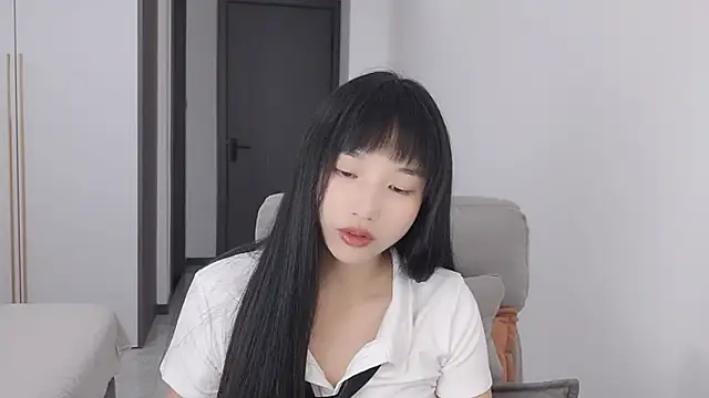 Snapshot of Lisa-3333 chatting on 8, 9, 2025 Lisa-3333 online show from 8, 9, 2025