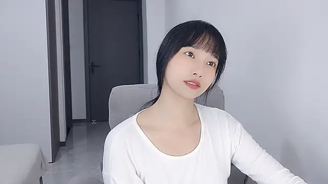 Snapshot of Lisa-3333 chatting on 6, 11, 2025 Lisa-3333 online show from 6, 11, 2025