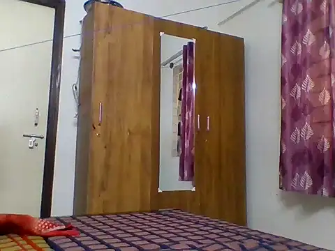 modelguyyy online show from 28, 10, 2025