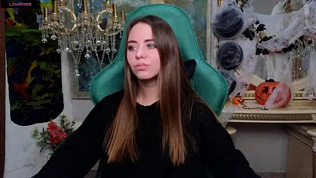 IvoryWood  online show from 31, 10, 2025