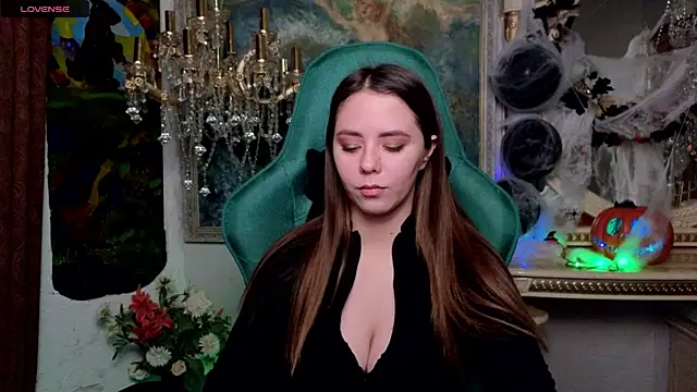 IvoryWood  online show from 26, 10, 2025