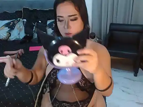 Lustfulcassy online show from 9, 4, 2026