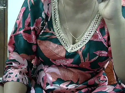 CHAMELI4747 online show from 6, 10, 2025