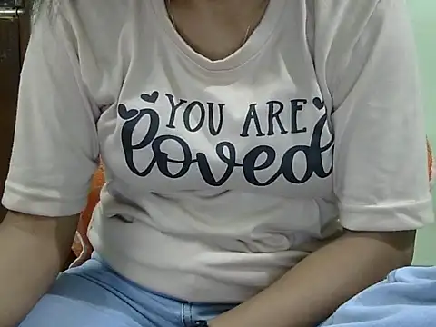 CHAMELI4747 online show from 29, 9, 2025