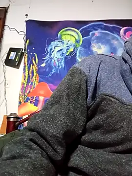 Snapshot of Oaxhot chatting on 4, 10, 2025 Oaxhot online show from 4, 10, 2025