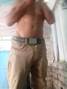 Snapshot of Oaxhot chatting on 7, 10, 2025 Oaxhot online show from 7, 10, 2025