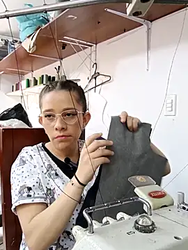 Isabella5 Brown  online show from 10, 11, 2025