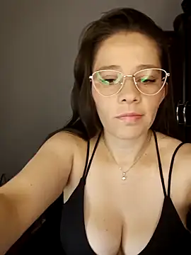 Isabella5 Brown  online show from 19, 12, 2025