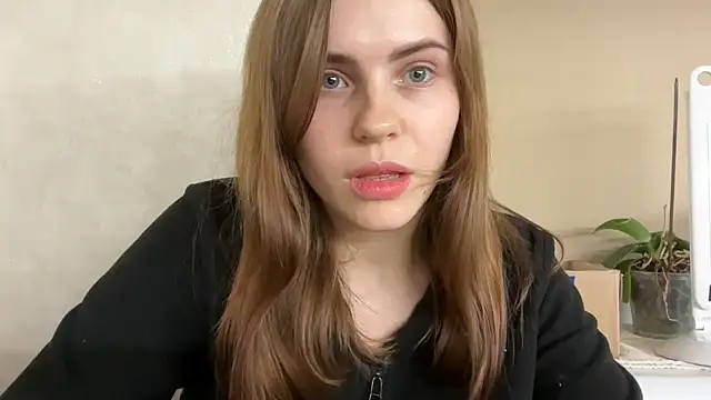 Delilah Leila online show from 4, 12, 2025