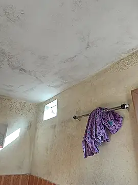 ISHANI-SINGH online show from 12, 10, 2025