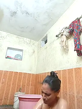 ISHANI-SINGH online show from 9, 10, 2025