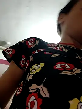 ISHANI-SINGH online show from 27, 10, 2025