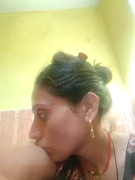 Snapshot of ISHANI-SINGH chatting on 4, 4, 2026 ISHANI-SINGH online show from 4, 4, 2026