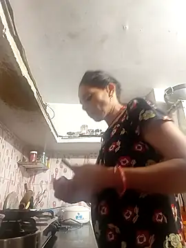 Snapshot of ISHANI-SINGH chatting on 10, 4, 2026 ISHANI-SINGH online show from 10, 4, 2026