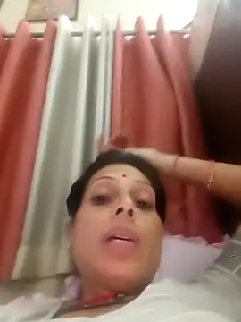 Snapshot of ISHANI-SINGH chatting on 6, 4, 2026 ISHANI-SINGH online show from 6, 4, 2026