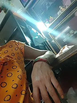 ISHANI-SINGH online show from 20, 6, 2026