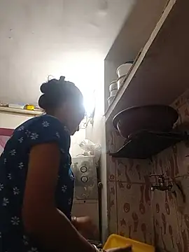 ISHANI-SINGH online show from 6, 7, 2026