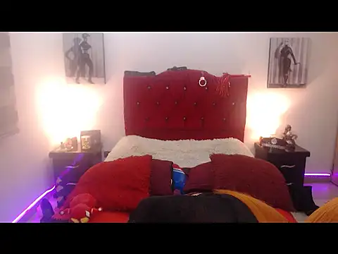 CharlotteBrooks online show from 12, 5, 2026
