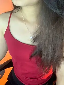 Snapshot of Tinasx56 chatting on 8, 11, 2025 Tinasx56 online show from 8, 11, 2025