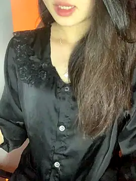 Snapshot of Tinasx56 chatting on 11, 10, 2025 Tinasx56 online show from 11, 10, 2025