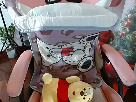 Snapshot of lolibaby chatting on 6, 10, 2025 lolibaby online show from 6, 10, 2025