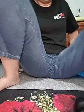 Snapshot of love_sex_05 chatting on 8, 7, 2026 love sex 05 online show from 8, 7, 2026