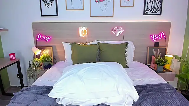 arielmishel online show from 24, 9, 2025