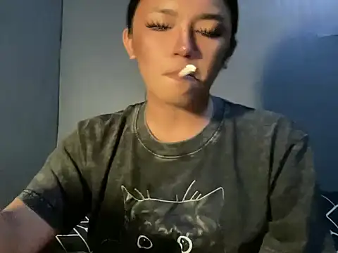 Snapshot of Claudia_Johnson chatting on 18, 12, 2025 Claudia Johnson online show from 18, 12, 2025