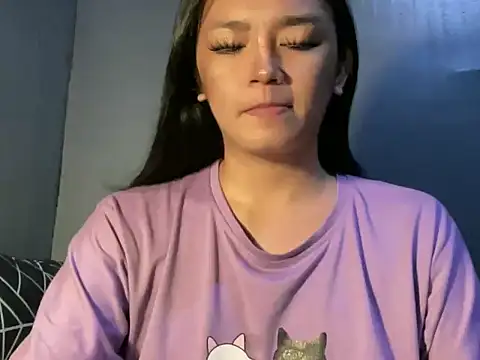 Snapshot of Claudia_Johnson chatting on 21, 12, 2025 Claudia Johnson online show from 21, 12, 2025