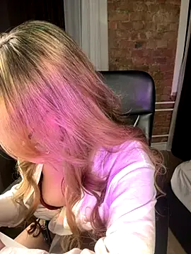 Chloe Ravens online show from 27, 9, 2025