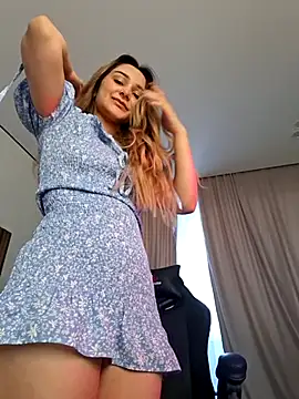 Chloe Ravens online show from 10, 3, 2026